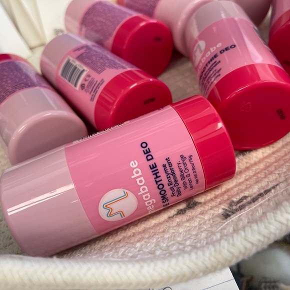 Megababe Daily Deodorant Rosy Pits NEW Sealed Travel Size - Picture 2 of 3